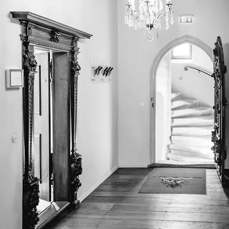 Schloss Schoenborn Bed & Breakfast
