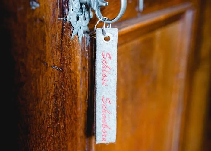 Frühstückspension Schloss Schönborn 3*